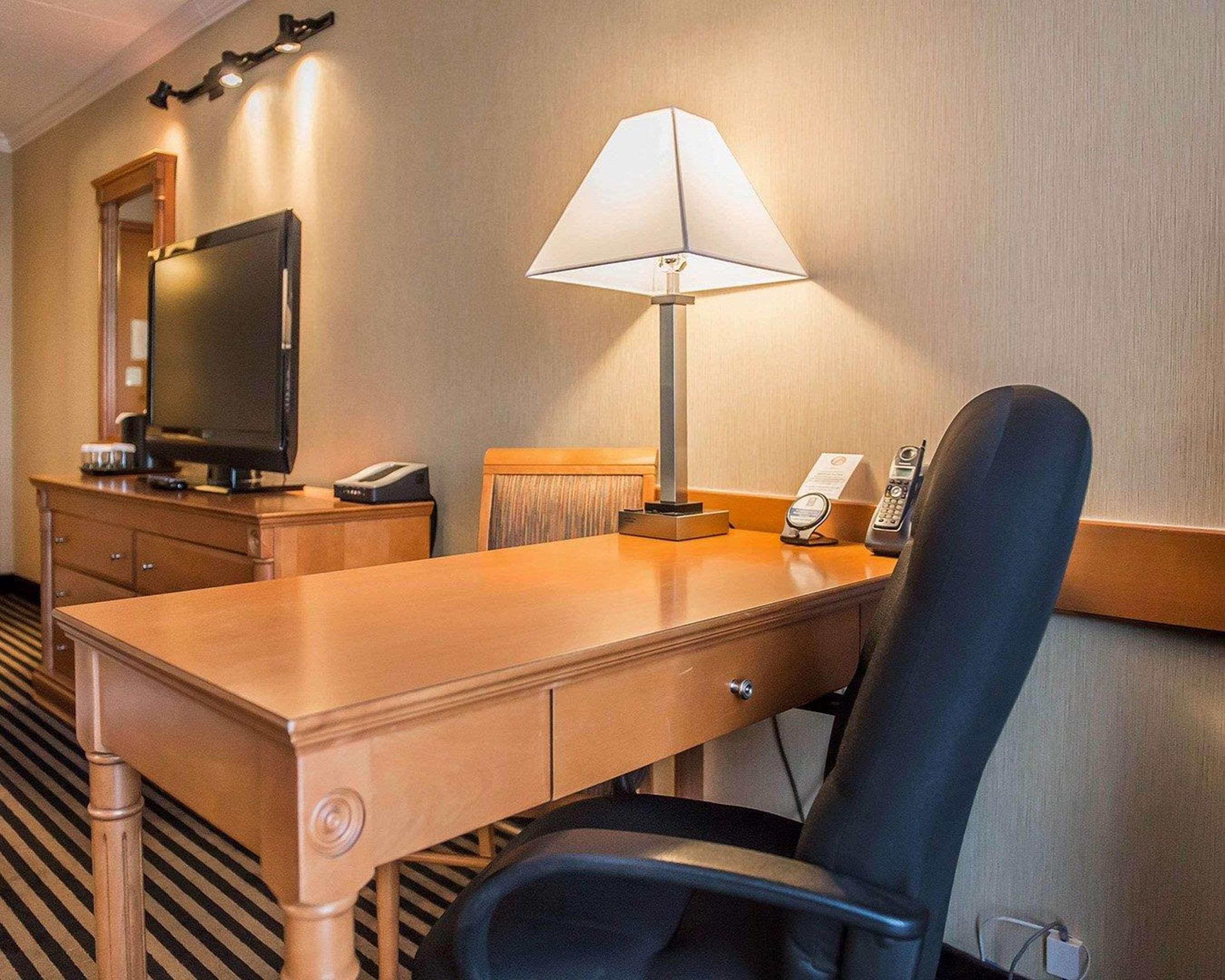 Comfort Inn Броквил Екстериор снимка