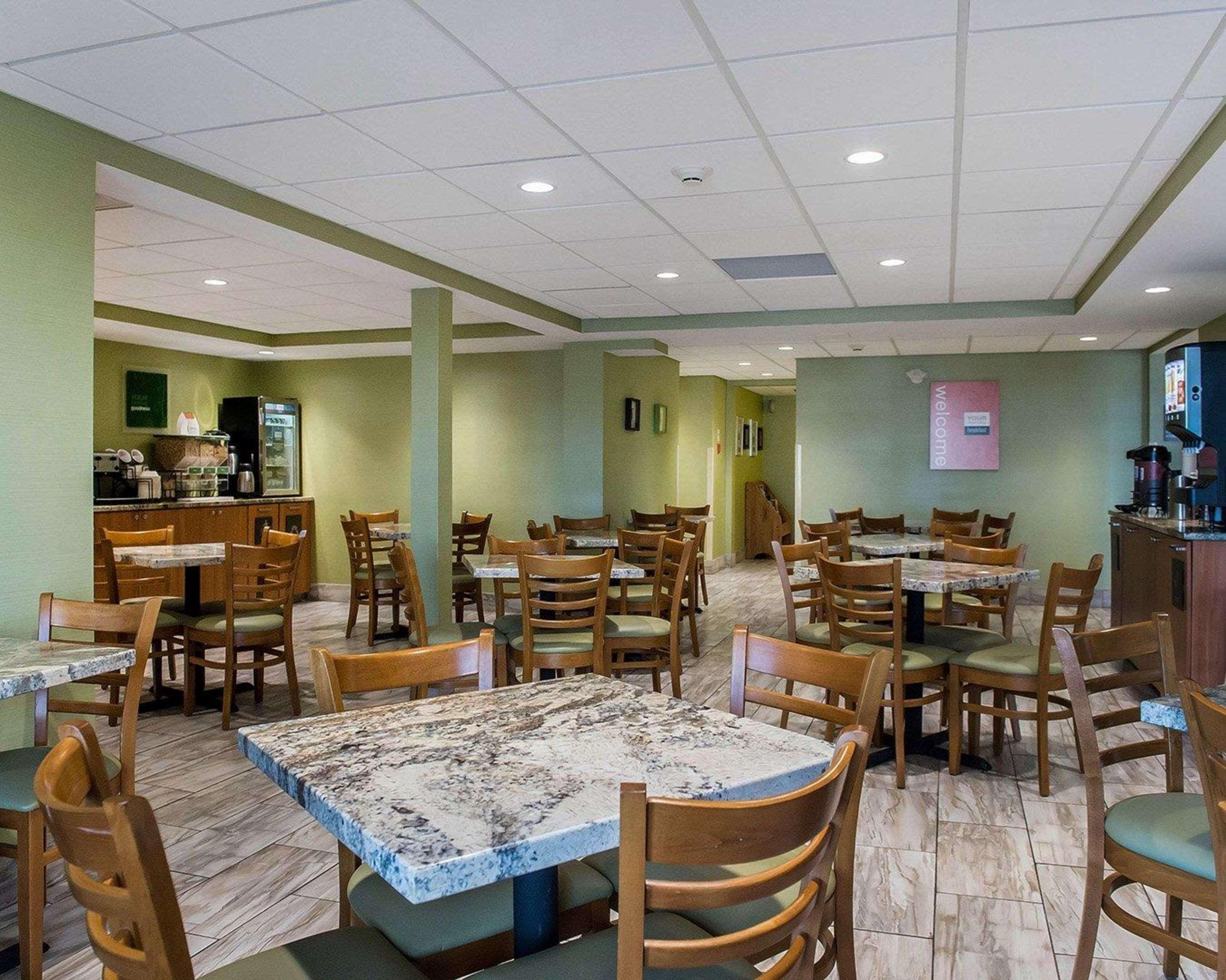 Comfort Inn Броквил Екстериор снимка