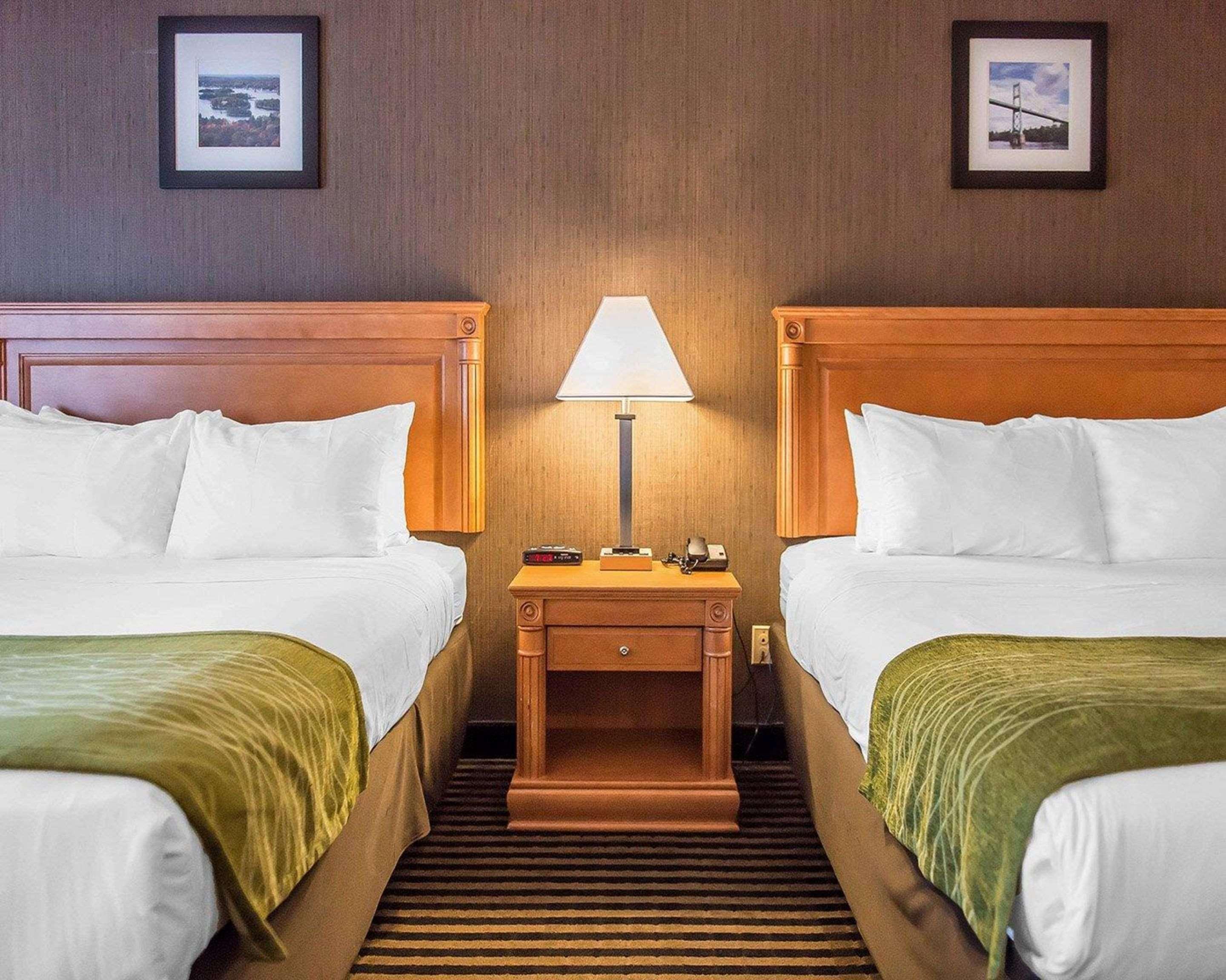 Comfort Inn Броквил Екстериор снимка