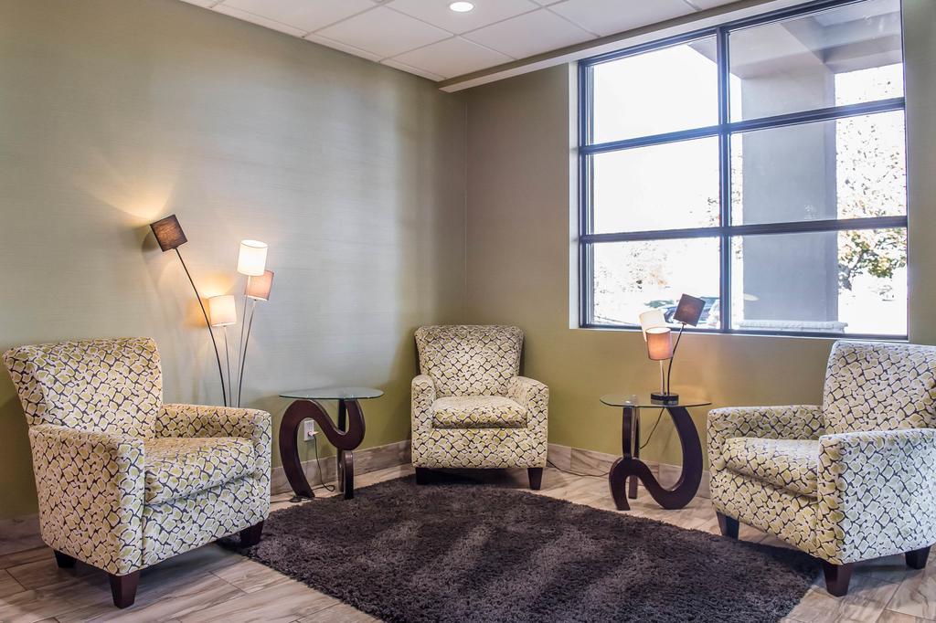 Comfort Inn Броквил Екстериор снимка
