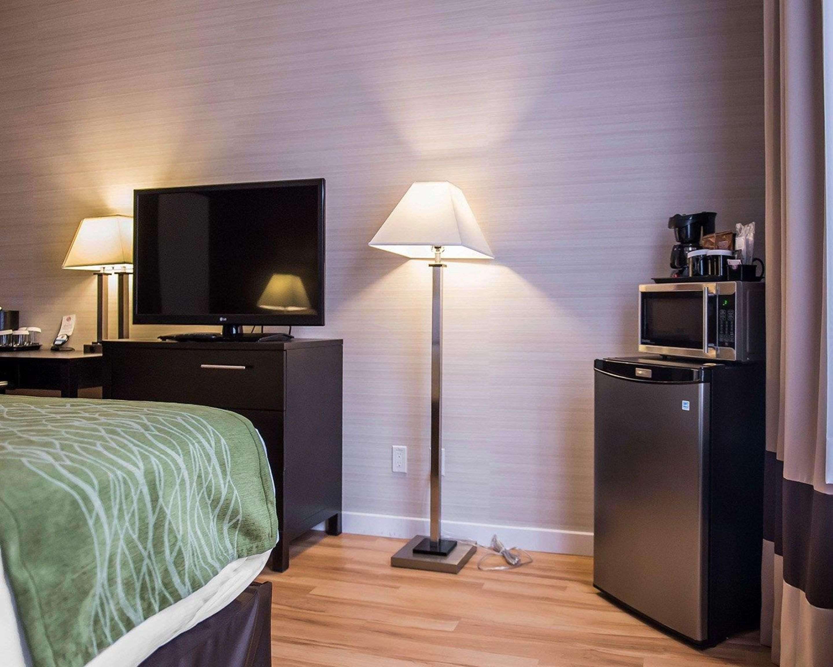 Comfort Inn Броквил Екстериор снимка