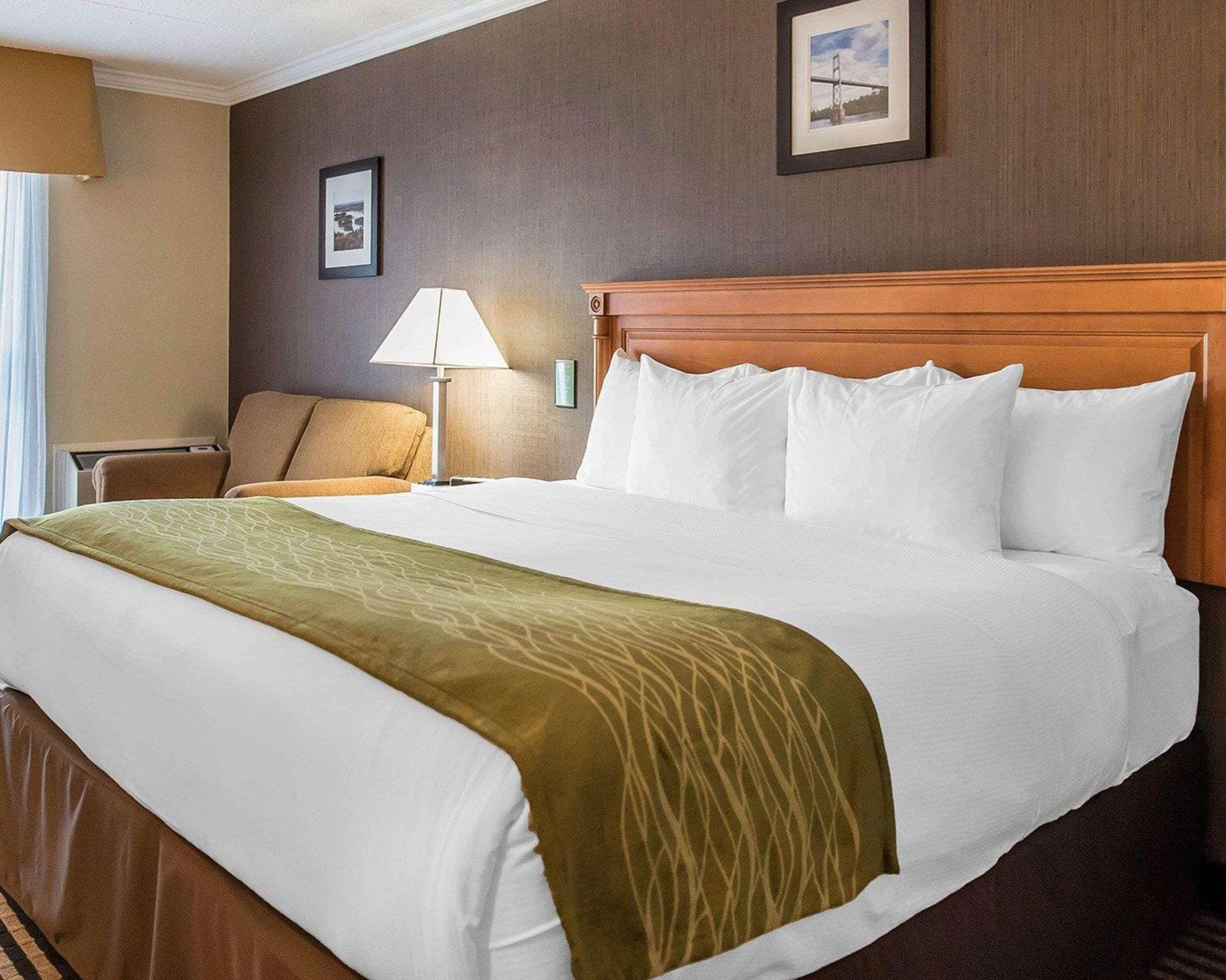 Comfort Inn Броквил Екстериор снимка